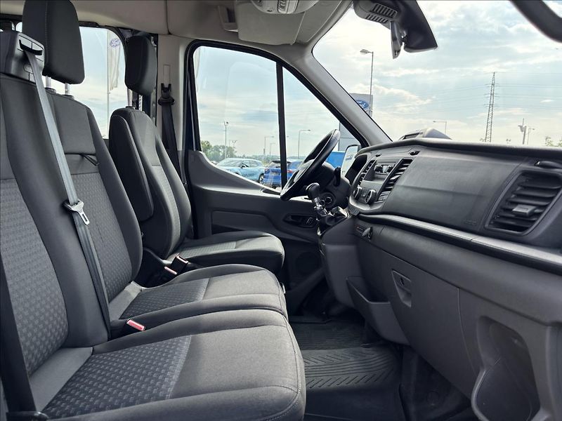 Ford Transit 2,0 EcoBlue Mhev L2 96kW - fotka 19 z 36