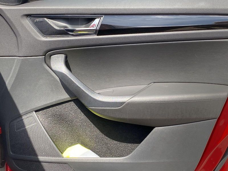 Škoda Kodiaq (2020) 2.0 TDI 4x4 DSG L&K - fotka 27 z 46
