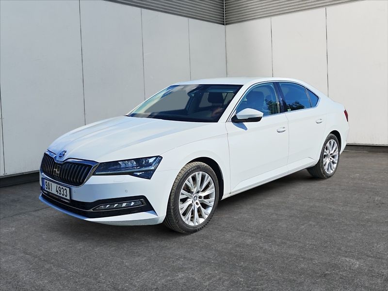 Škoda Superb 2,0 TDI 147 Style DSG - fotka 2 z 11