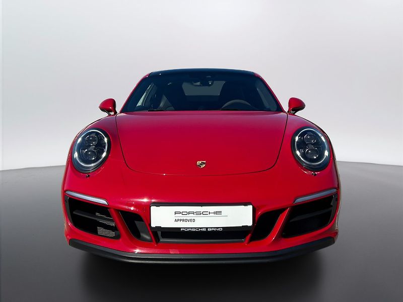 Porsche 911 Carrera 4 GTS Coupe - fotka 3 z 29
