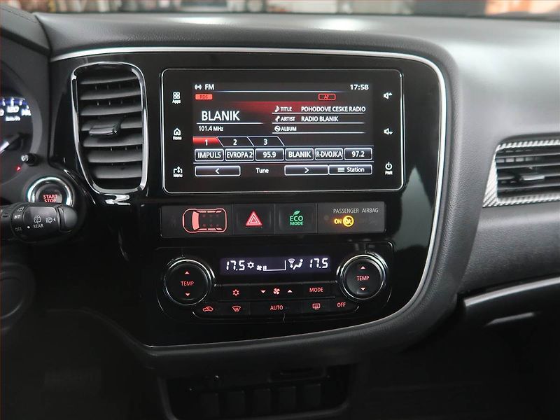 Mitsubishi Outlander (2019) Intense 2.0, LPG, 4X4 - fotka 12 z 22