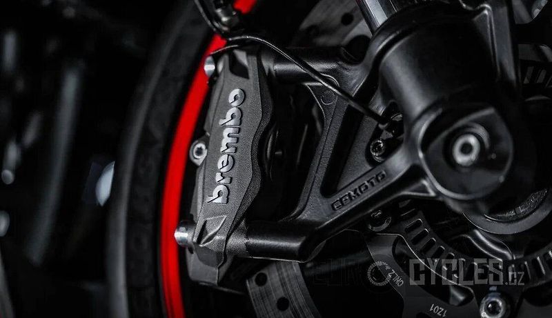 CFMOTO 450 SR (2026) - fotka 6 z 15