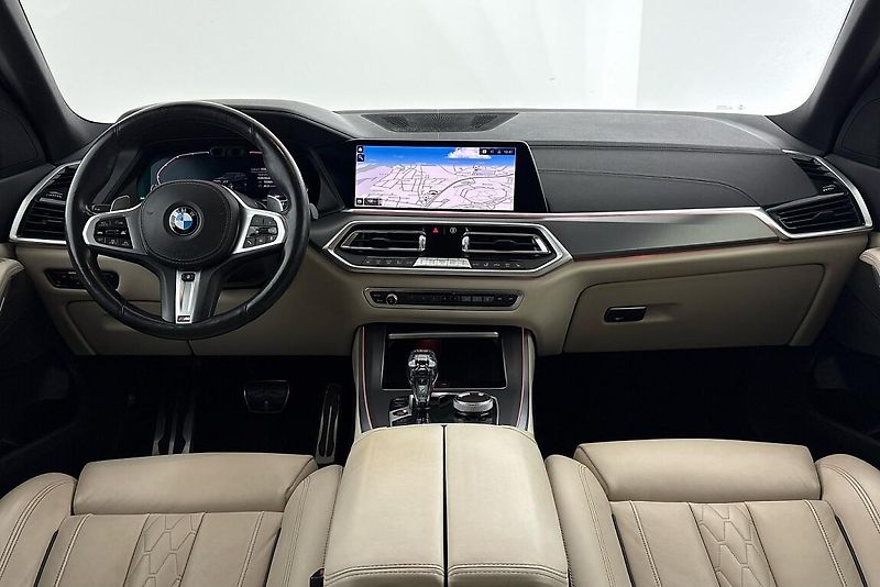 BMW X5 xDrive30d - fotka 17 z 28