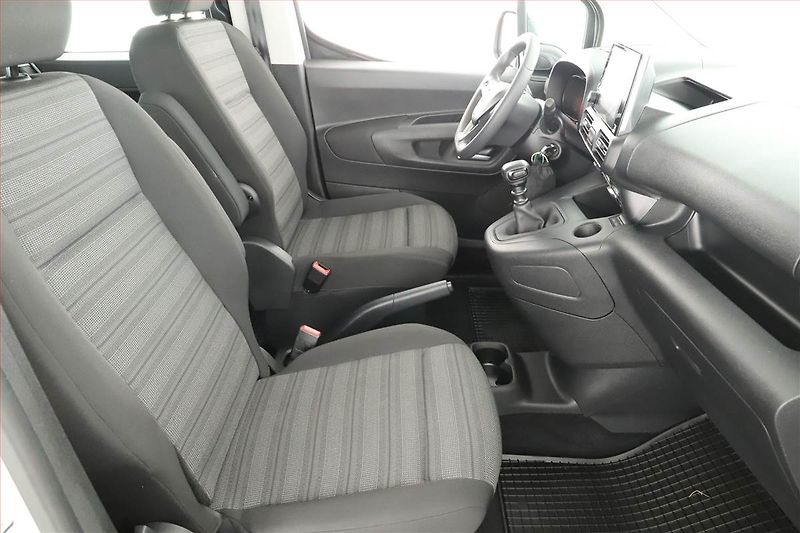 Opel Combo (2024) Edition 1.5 CDTI, 5Míst, ČR - fotka 7 z 18