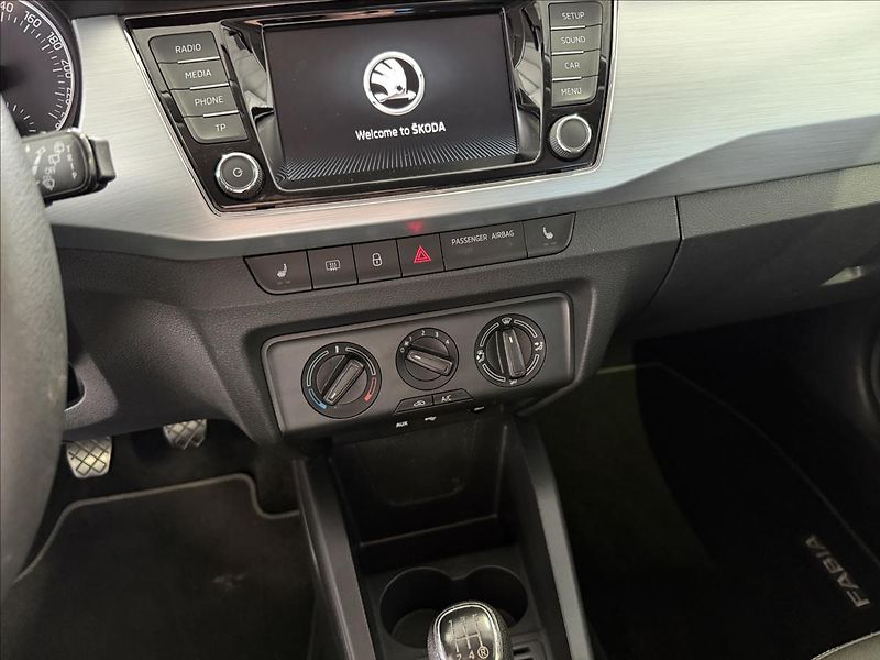 Škoda Fabia 1,0   1.MAJ,SERVISKA,AMBITION - fotka 12 z 18