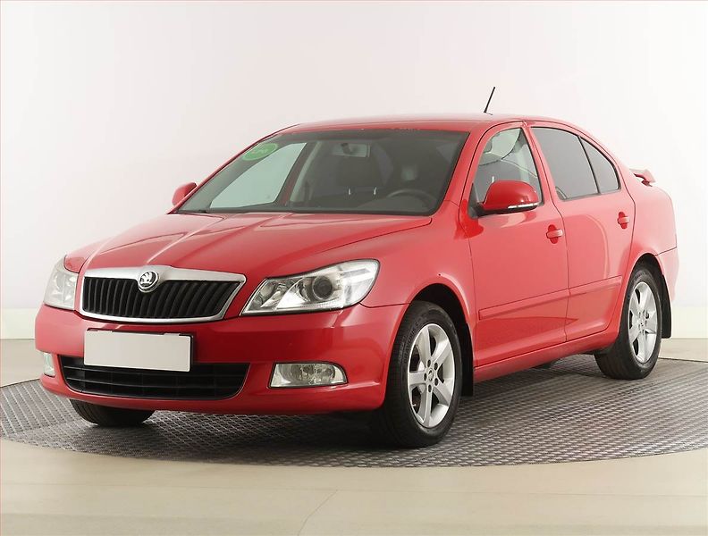 Škoda Octavia (2008) Ambiente Plus 1.6, LPG - fotka 2 z 18