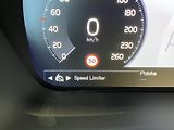 Volvo XC40 B4 Momentum Advance AT8 - náhled 27