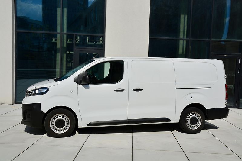 Opel Vivaro COMFORT L3H1 2.8T 1 MAJITEL  - fotka 2 z 36
