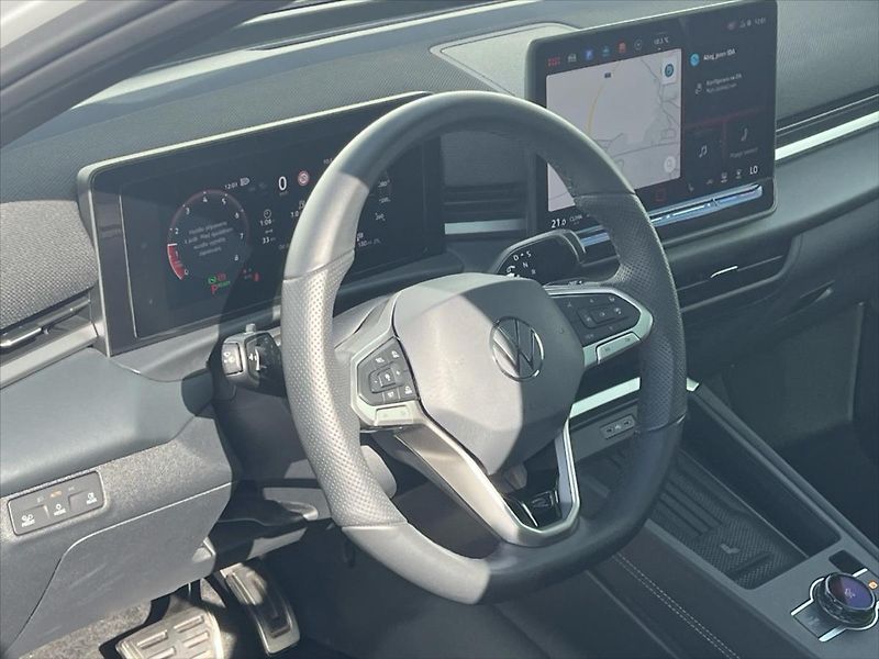 Volkswagen T-Roc 1,5 eTSi110kW 7DSG R-line - fotka 6 z 33