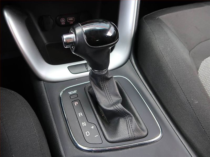 Kia Ceed (2016) 1.6 GDI, Automat, Tempomat - fotka 13 z 19