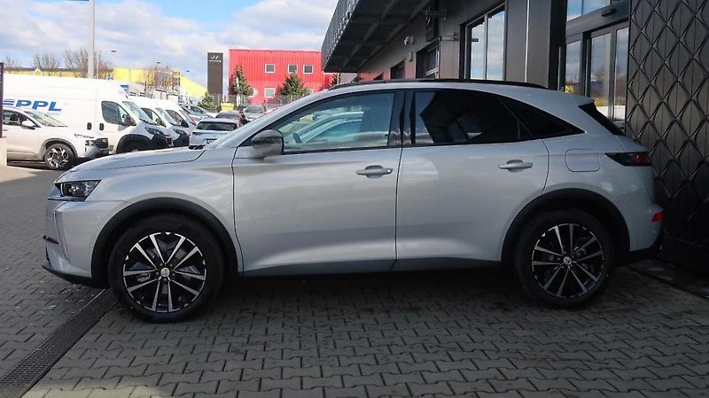 DS Automobiles DS7 (2025) EDITION FRANCE PLUG-IN HYBRID - fotka 10 z 14