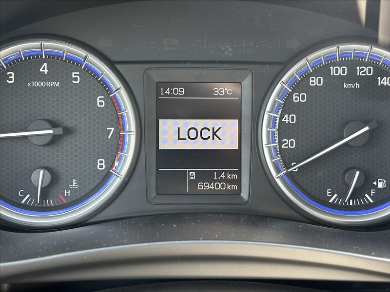 Suzuki SX4 S-Cross 1,4 HEV 4x4 Premium ADAPTIV - fotka 38 z 40