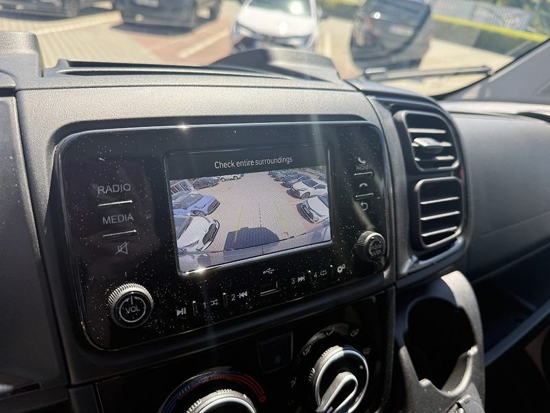 Toyota Proace Max L3H2 4D VAN 2.2 140 6MT Active - fotka 20 z 21