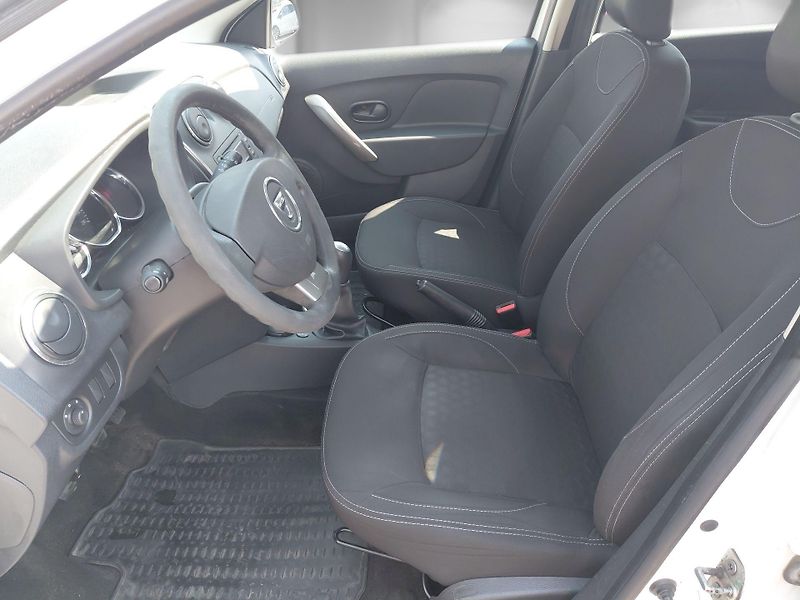 Dacia Logan (2014) 1.2 16V Arctica   - fotka 14 z 24