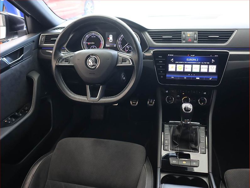 Škoda Superb (2019) Sportline 2.0 TDI, Kůže, Navi - fotka 7 z 20