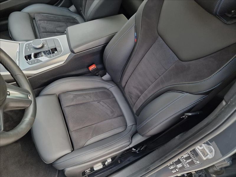 BMW Řada 3 330d Xdrive M-Sport ČR,1.Maj. - fotka 34 z 50