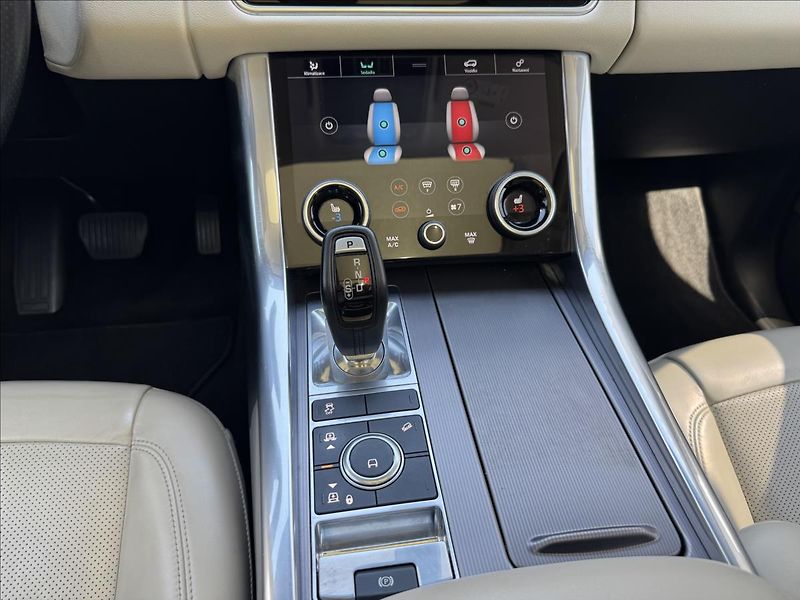 Land Rover Range Rover Sport 3,0 SDV6 HSE Dynamic AT 4x4 ČR - fotka 27 z 34