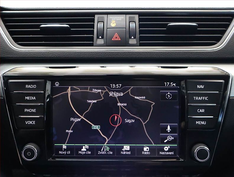 Škoda Superb (2016) Style 2.0 TDI, Automat, Navi - fotka 13 z 22