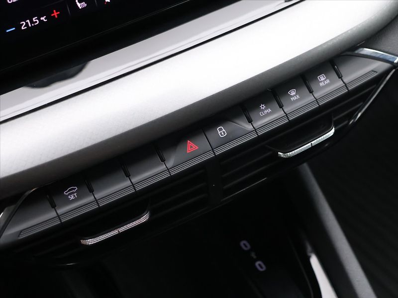 Škoda Octavia 2.0 TDI Aut.klima Ambition DPH - fotka 22 z 30
