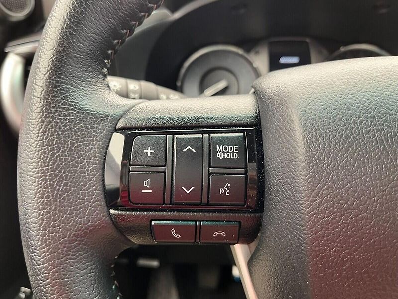 Toyota Hilux Double Cab - 2.8L Diesel - 6 M - fotka 15 z 26