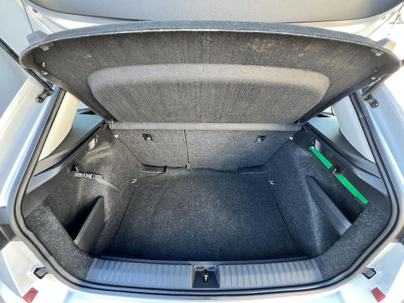 Škoda Kamiq Ambition 1.0TSi 70kw KAMERA  - fotka 28 z 42