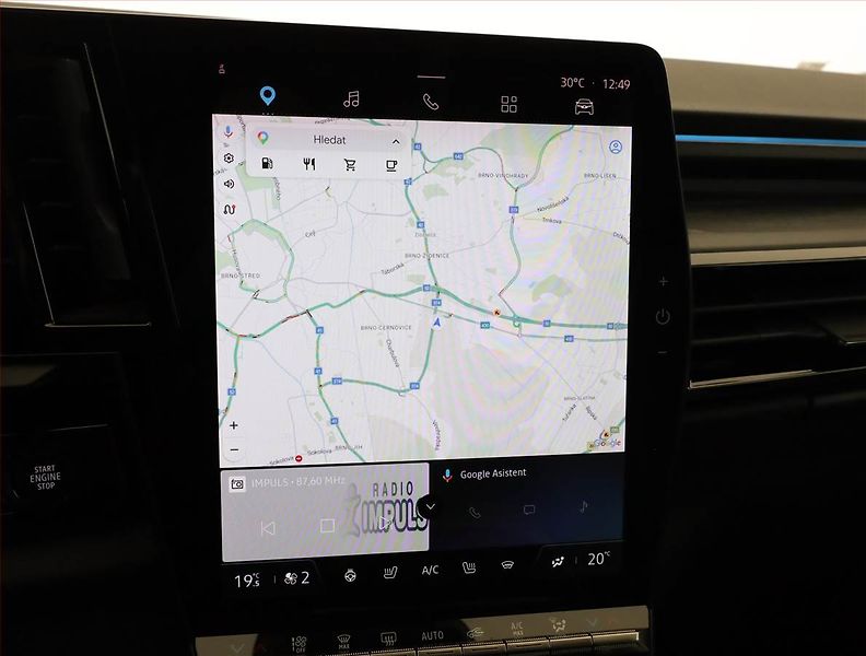 Renault Espace (2023) E-Tech FHEV 200 - fotka 15 z 24