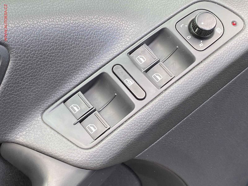 Volkswagen Tiguan (2011) 1.4TSi, ČR, AAC - fotka 11 z 18