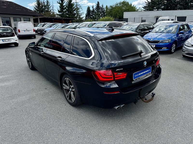BMW Řada 5 (2012) 530XD M-paket - fotka 8 z 29