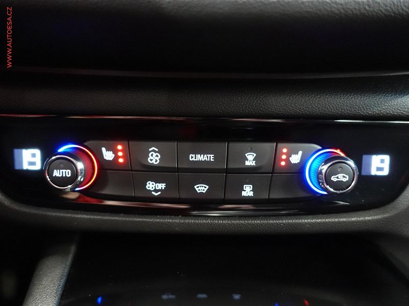 Opel Insignia (2019) 1.6CDTi, ČR, navi, LED - fotka 18 z 23