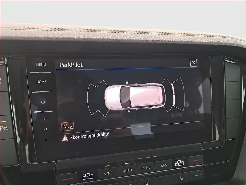 Volkswagen Touareg (2019) 3.0 TDI - fotka 16 z 21