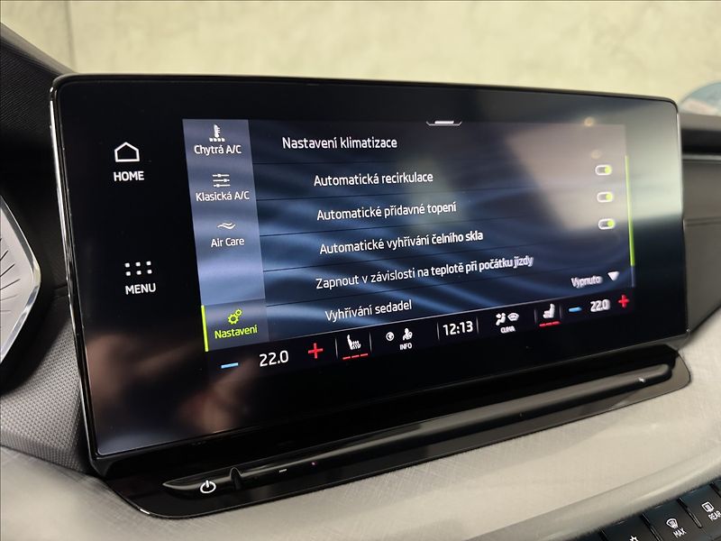 Škoda Octavia 2,0 TDi  DSG Tour Virtual Matr - fotka 41 z 45