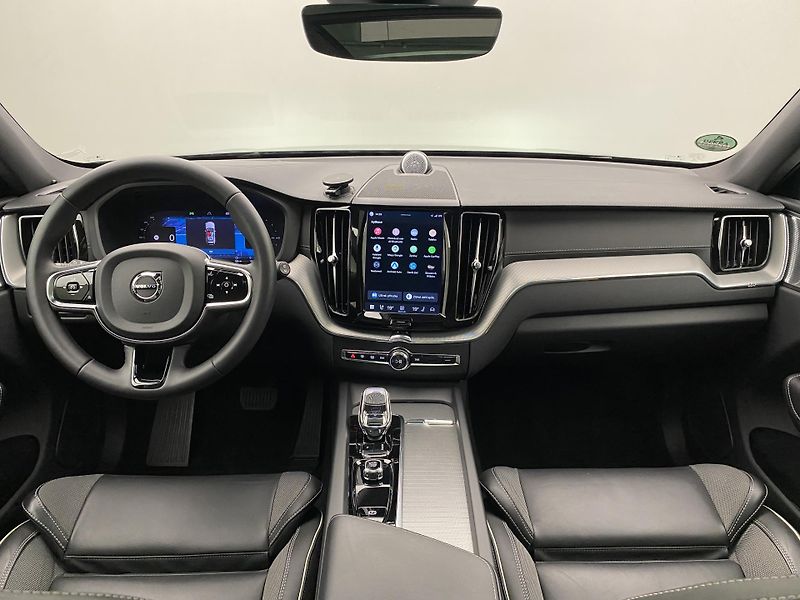 Volvo XC60 AWD POLESTAR AUT CZ 1.maj - fotka 2 z 65