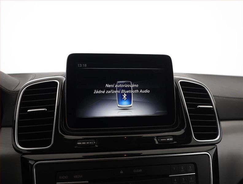 Mercedes-Benz GLS (2017) 350 d 4MATIC - fotka 12 z 21