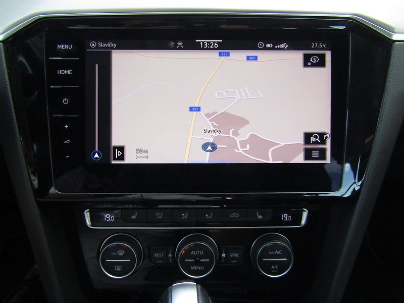 Volkswagen Passat Variant (2020) 2.0 TDI 110kW DSG  ACC - fotka 42 z 45