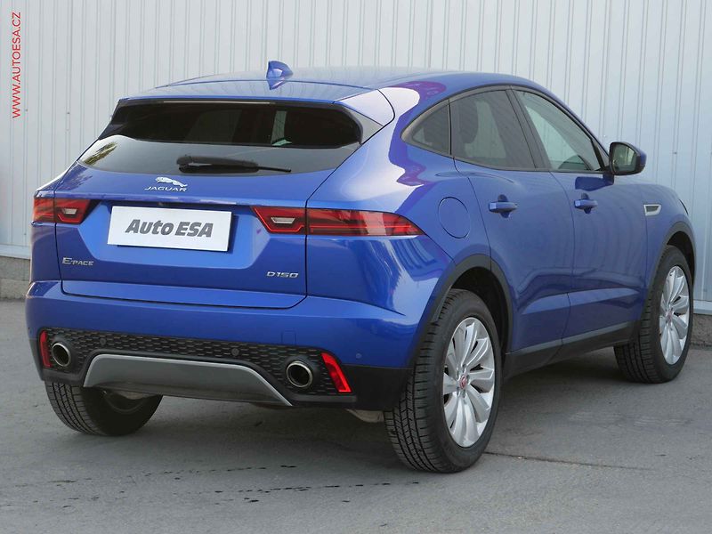 Jaguar E-Pace (2018) 2.0 D D150, LED, navi, kamera - fotka 4 z 21
