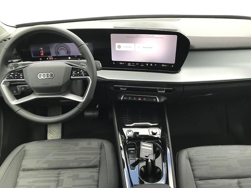 Audi Q3 7STT  1,5 TFSI - fotka 14 z 23