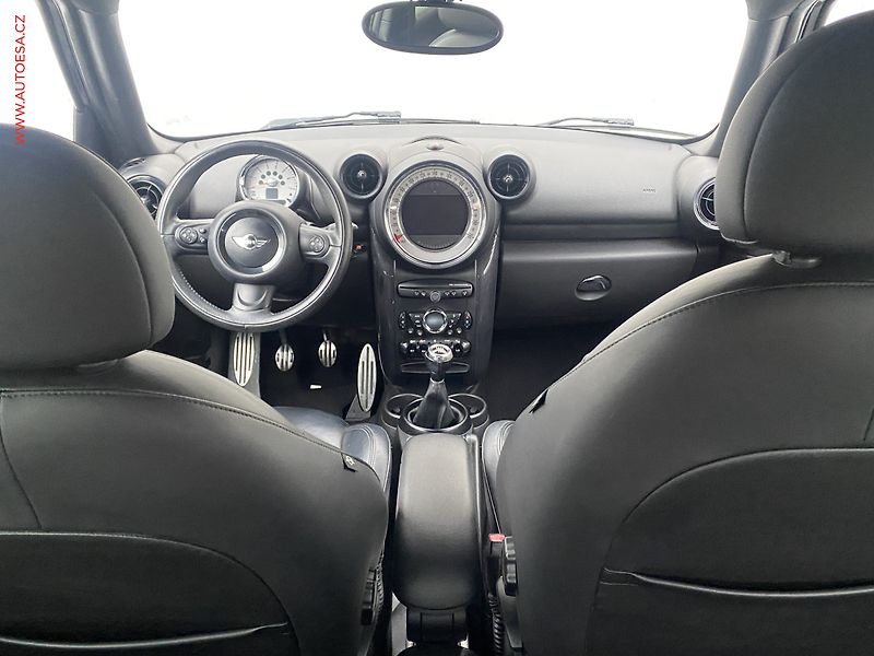 Mini Cooper S (2014) 2.0 D 4x4, Bixen, navi, park - fotka 8 z 18