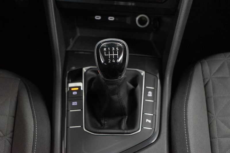 Volkswagen Tiguan 2.0TDI ACC*LED*VIRTUAL*DPH* - fotka 21 z 41