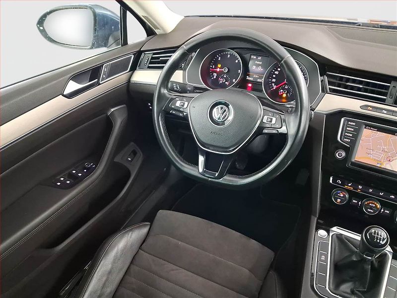 Volkswagen Passat (2016) 1.6 TDI, Navi, Tempomat - fotka 7 z 20