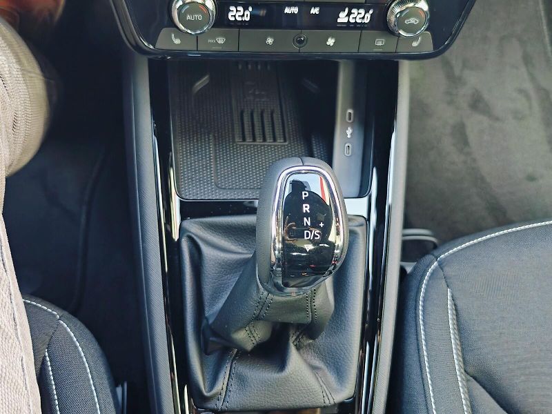 Škoda Scala (2024) 1,5 TSI 110 kW Monte Carlo DSG - fotka 37 z 44
