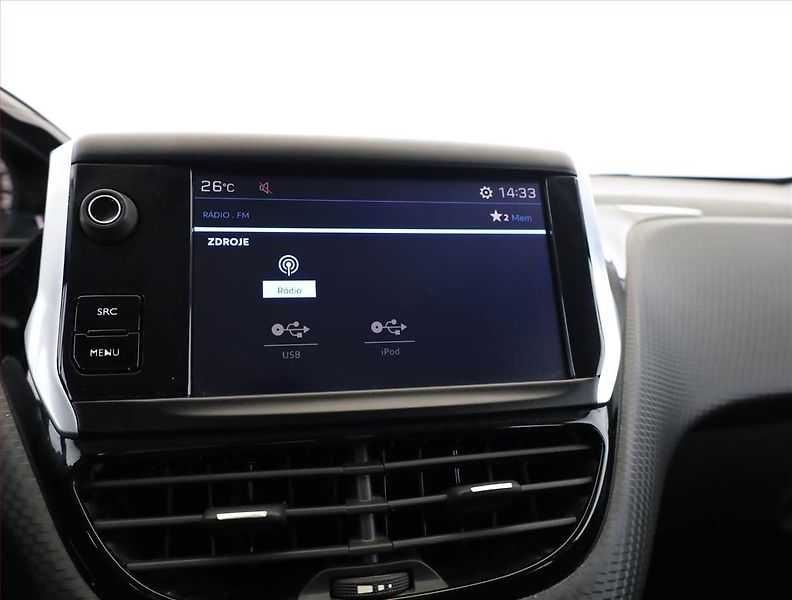 Peugeot 2008 (2018) 1.2 PureTech, Serv.kniha - fotka 12 z 15