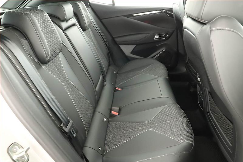 DS Automobiles DS4 (2023) 1.5 BlueHDi - fotka 7 z 19
