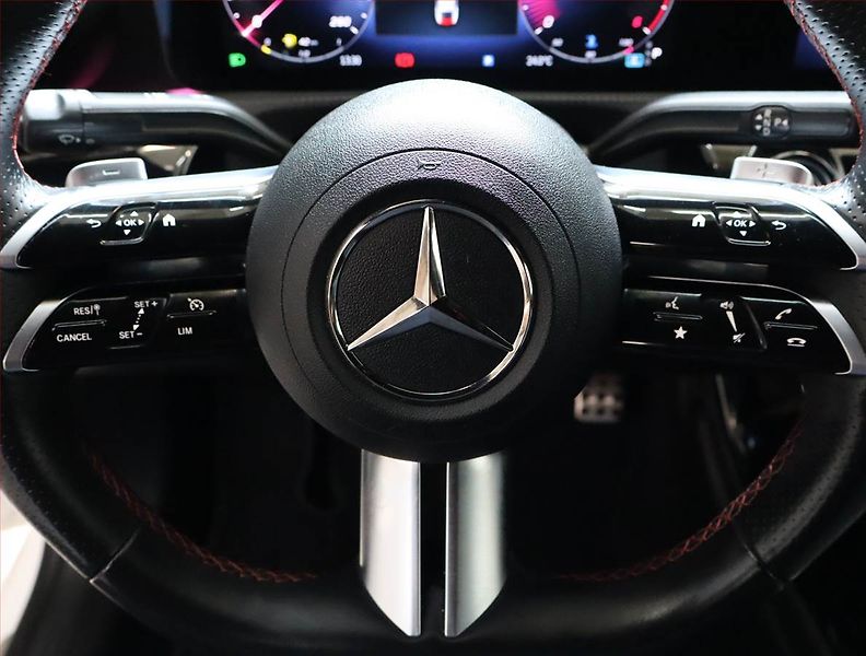 Mercedes-Benz CLA (2023) AMG Paket 200 d - fotka 27 z 27