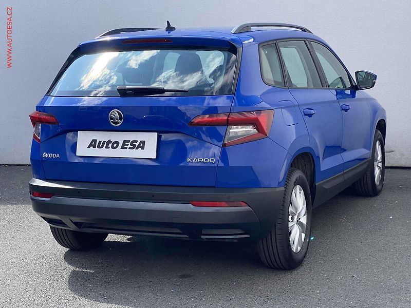 Škoda Karoq (2019) 1.0 TSi, ČR, Ambition - fotka 4 z 16