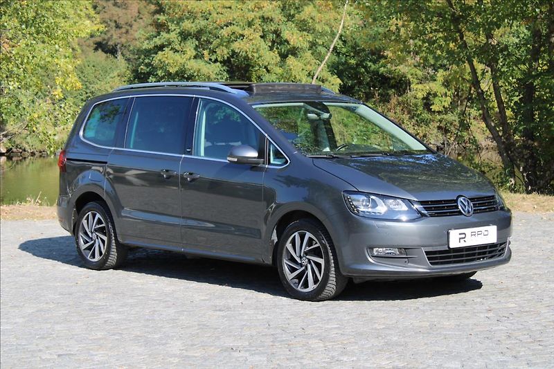 Volkswagen Sharan 2.0 TDI / DSG / TOP-VÝBAVA - fotka 39 z 48