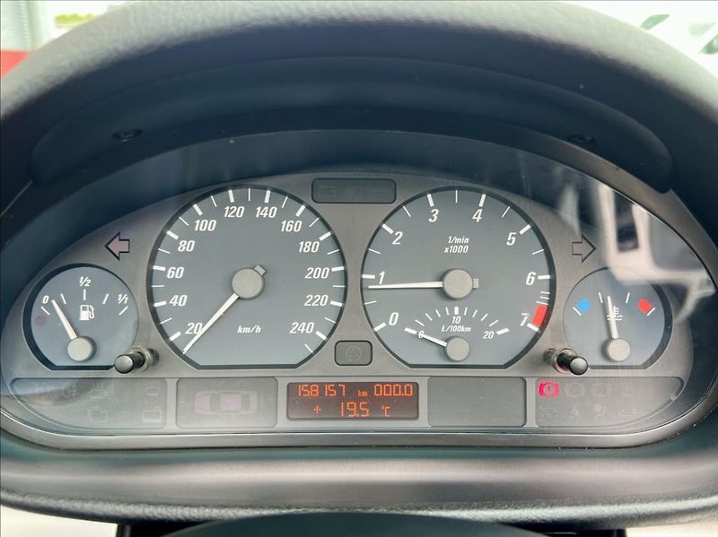 BMW Řada 3 318Ci / CABRIO - fotka 22 z 39