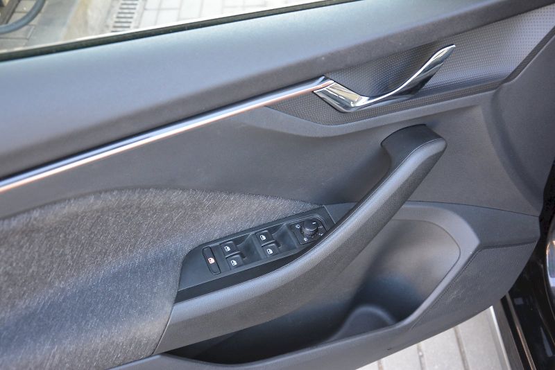 Škoda Kamiq (2021) 1.5 TSI 110 kW Style DSG 7 Aut - fotka 14 z 22