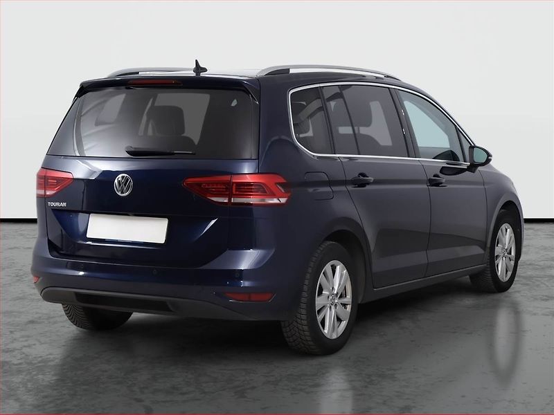 Volkswagen Touran (2020) Highline 1.5 TSI - fotka 5 z 25