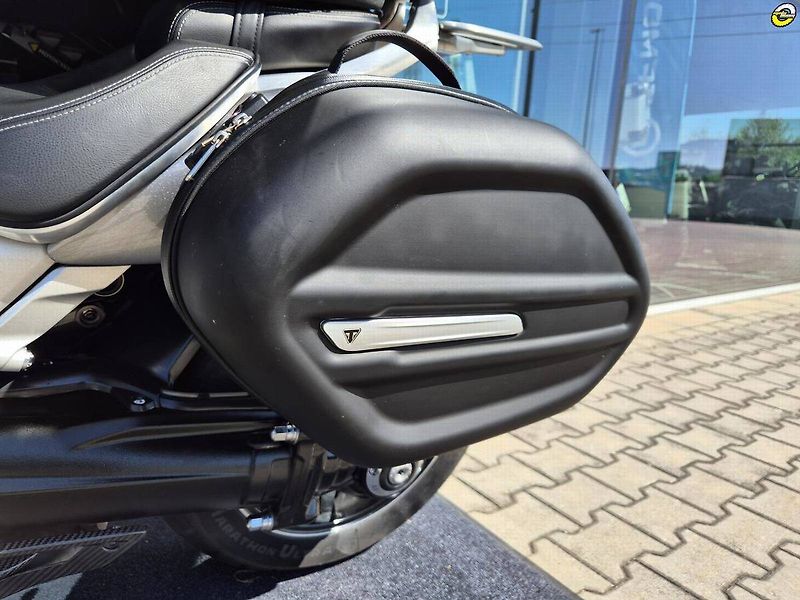 Triumph Rocket 3 (2022) GT (2022) – 1. majitel, Odpoče - fotka 19 z 26