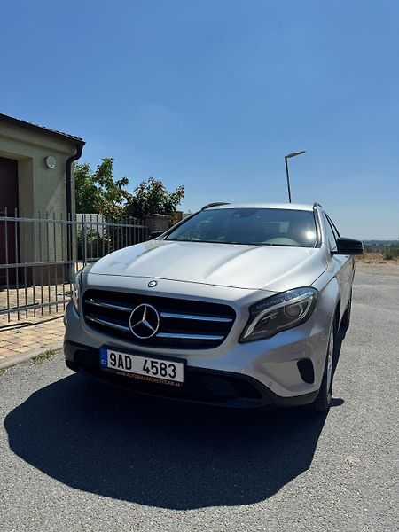 Mercedes-Benz GLA GLA 200 D 100kw - fotka 5 z 20